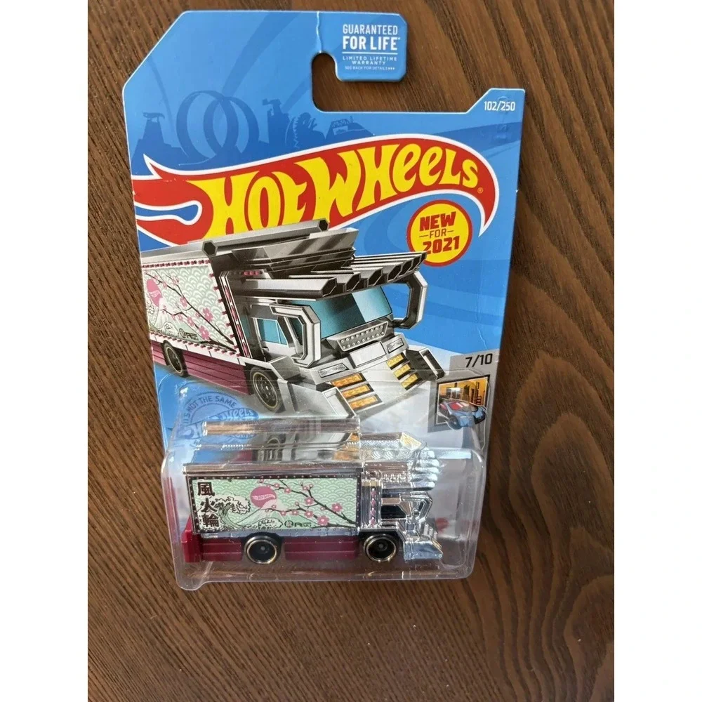 Lot of 8‎ Hot Wheels 2020-2021 New Collectible